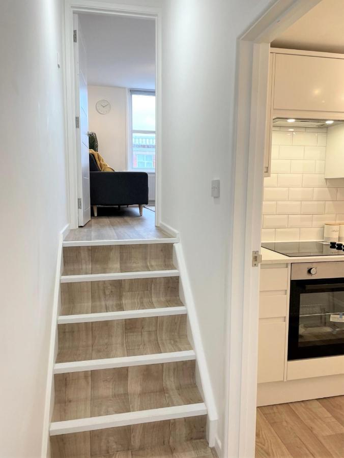 Spacious Coastal Stay In Central Location 본머스 외부 사진