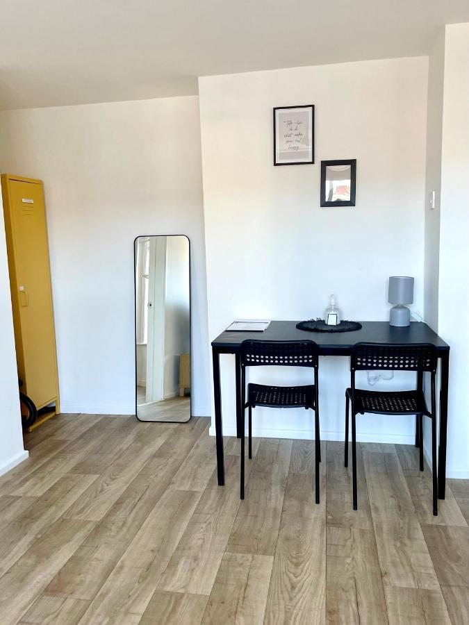 Central, Bright & Spacious Apartment - Parking Included 본머스 외부 사진